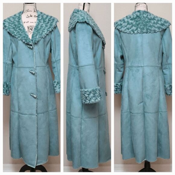 Women's Blue Coat - Picture 2 of 16